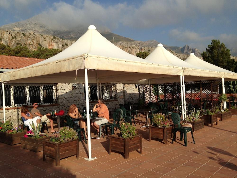 Happy Camp In El Bahira Camping Village San Vito Lo Capo Luaran gambar